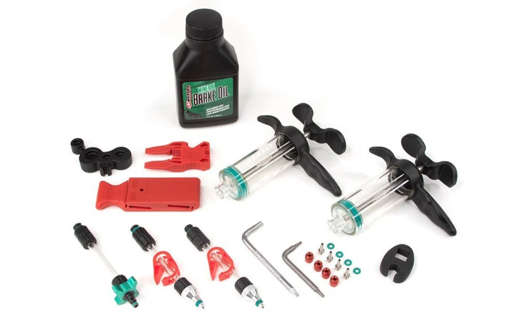 SRAM Pro Bleed Kit - For Mineral Oil - V2 (Includes Bleeding Edge)
