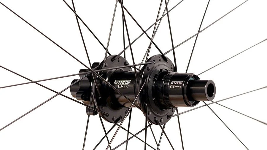 Stan's NoTubes Flow EX3 Rear Wheel - 27.5" - 12x148 - 6-Bolt - XD - Image 2